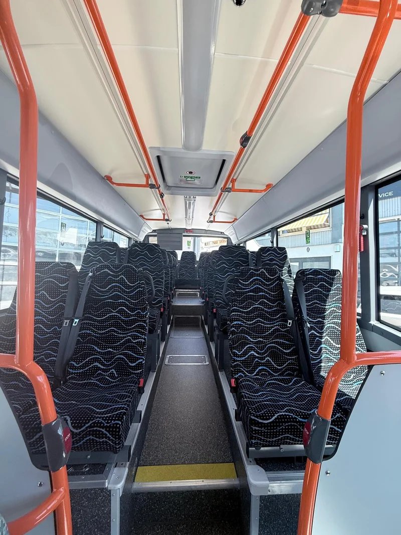 IVECO Crossway LE 12,0 / Bild 2